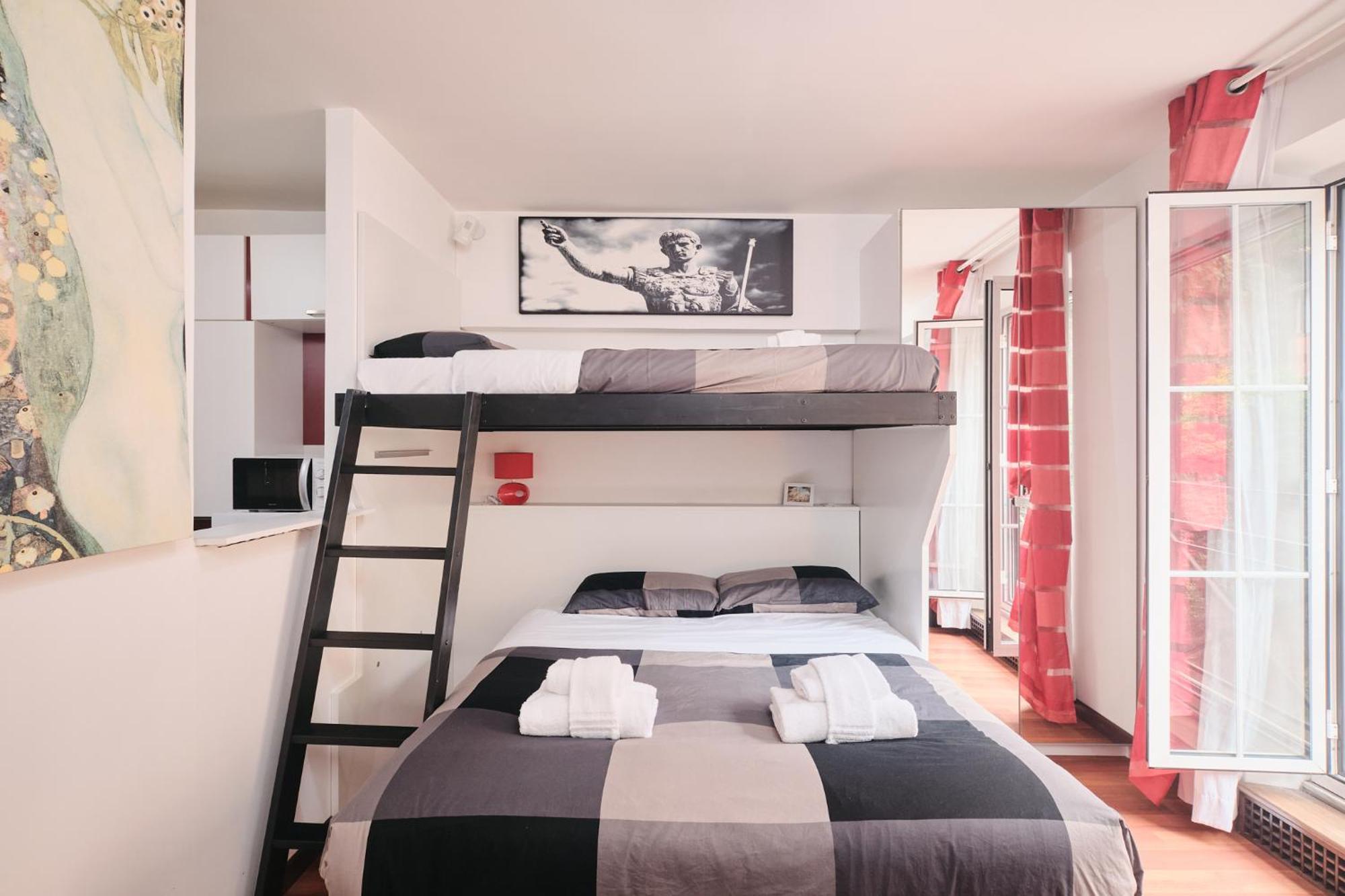 Trastevere- Flat Con Giardino, Ac, Wi-fi & Netflix * Rom